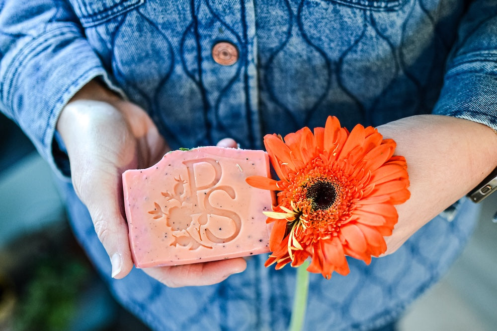 Gardener Bar Soap with Coffee, Lemon and Rhubarb