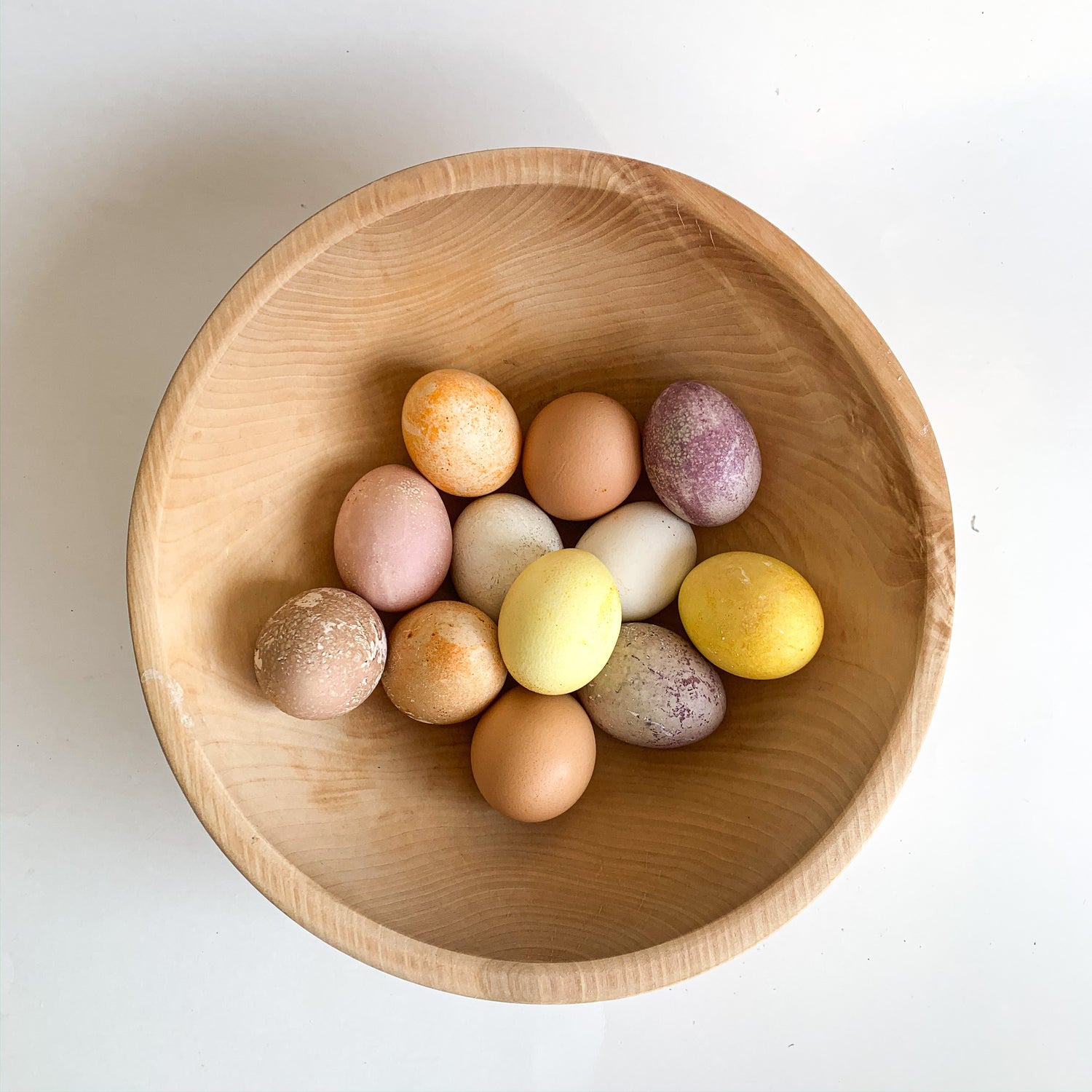 Naturally Dyed Easter Eggs